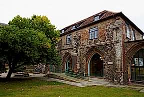 Norwich University of the Arts (Великобритания)